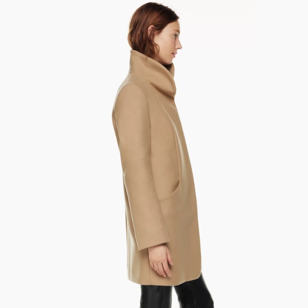 Aritzia Wilfred The Cocoon Coat